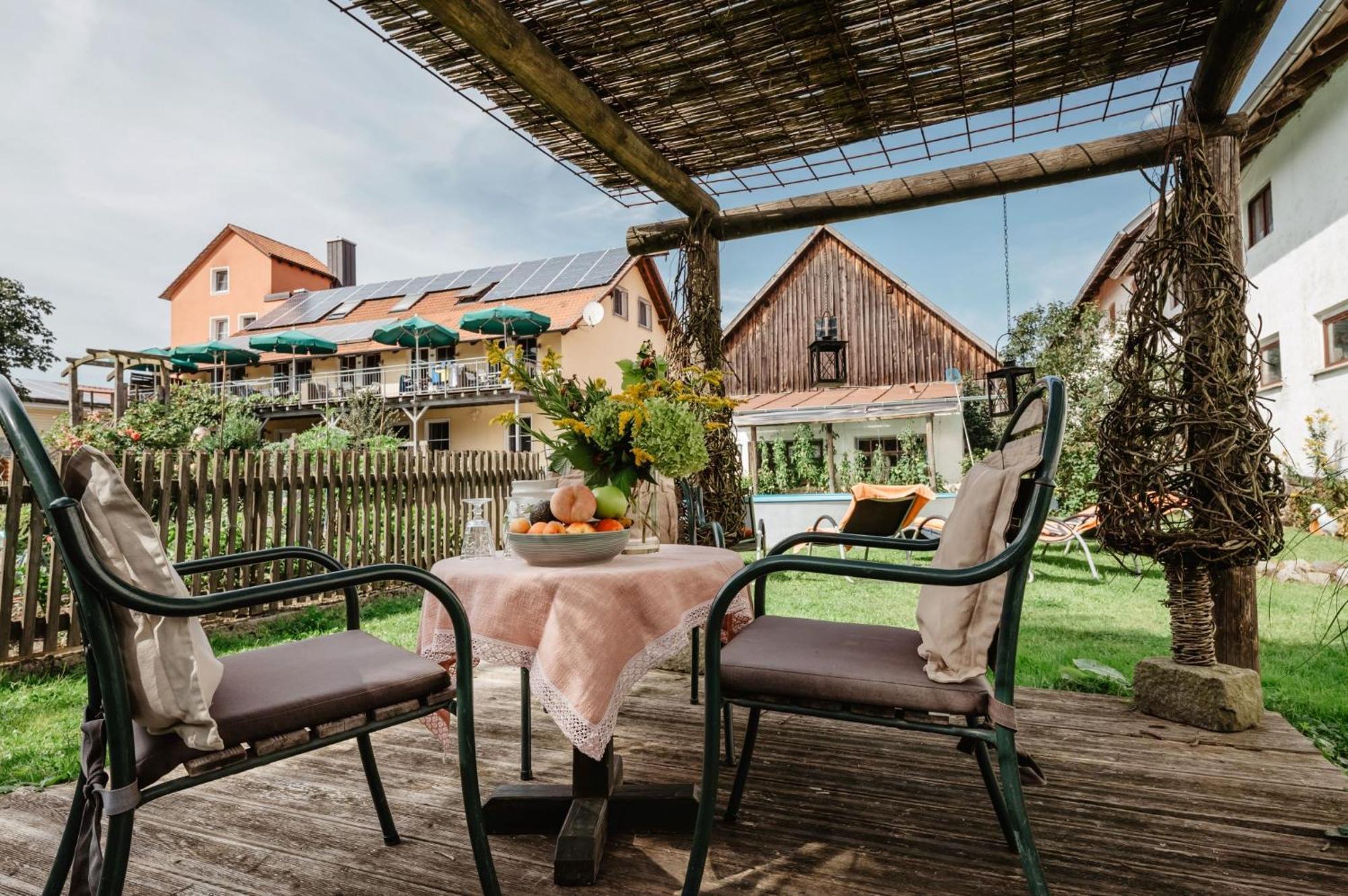 Stadler Hof Großgundertshausen Esterno foto